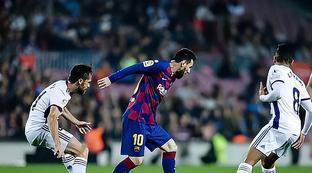 足以体现他 足以体现他